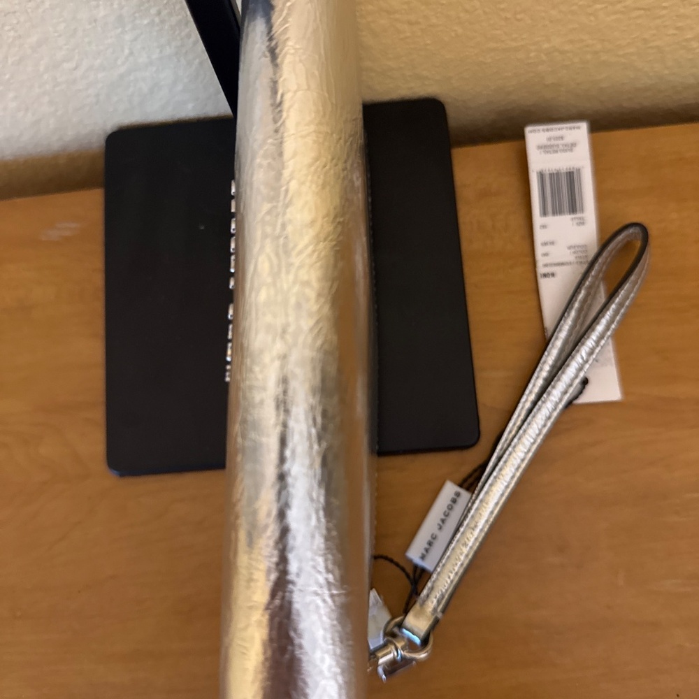Marc Jacobs Silver Wristlet - Picture 5 of 12